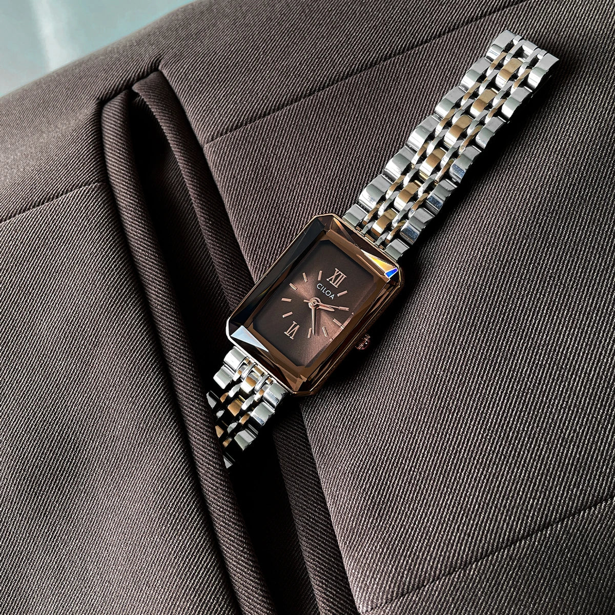 Premium Vintage Style Quartz Watch