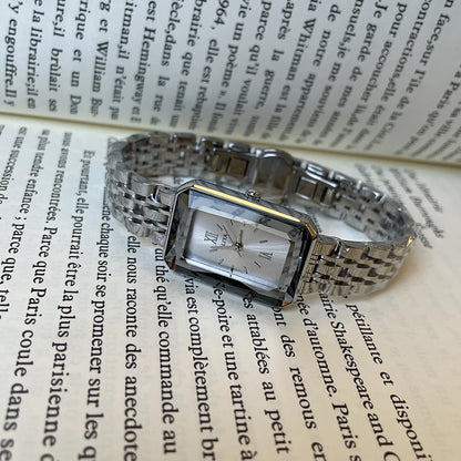 Premium Vintage Style Quartz Watch