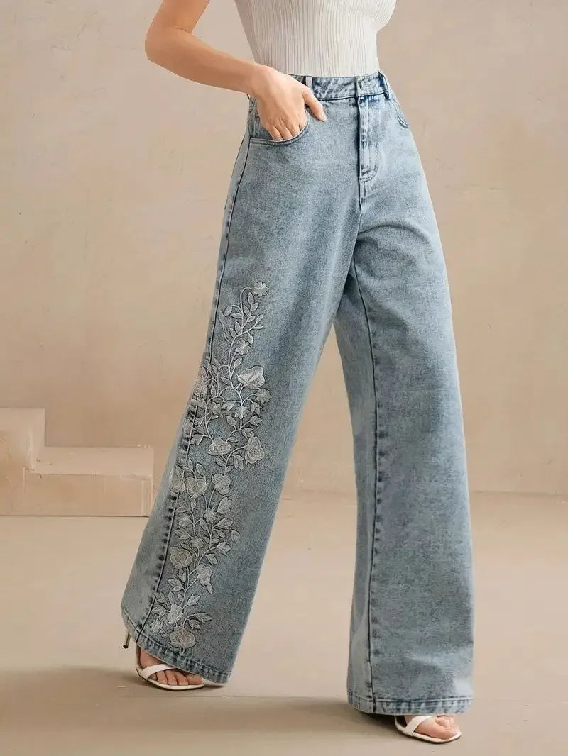 Classic Stretch Denim Straight Leg Jeans with Embroidered Accents