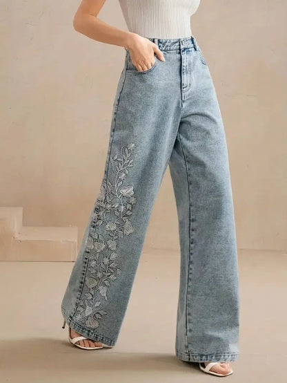 Classic Stretch Denim Straight Leg Jeans with Embroidered Accents